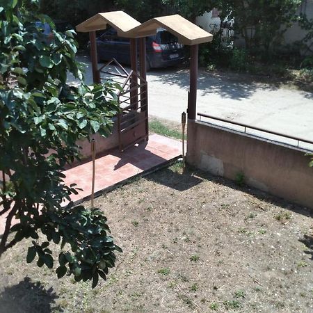 אספרובלטה Garden Maisonnette 2-Bedrooms Sleeps 6 Adults 200M From Sandy Beach מראה חיצוני תמונה