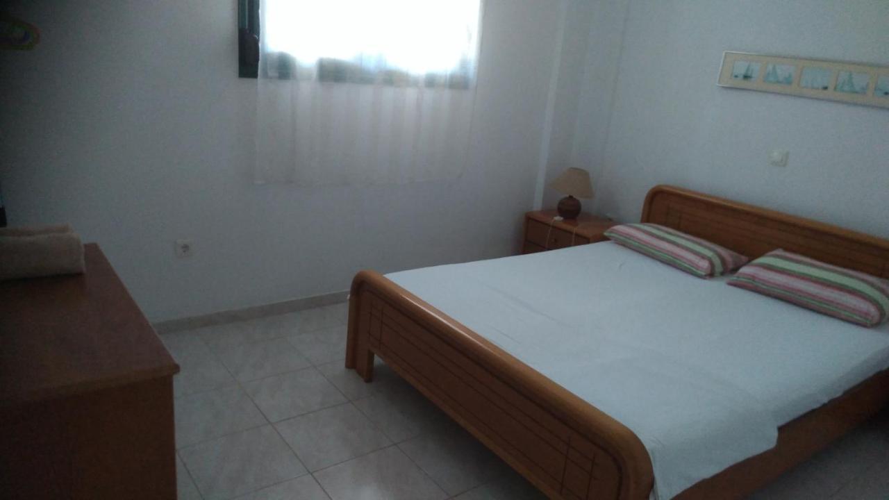 אספרובלטה Garden Maisonnette 2-Bedrooms Sleeps 6 Adults 200M From Sandy Beach מראה חיצוני תמונה